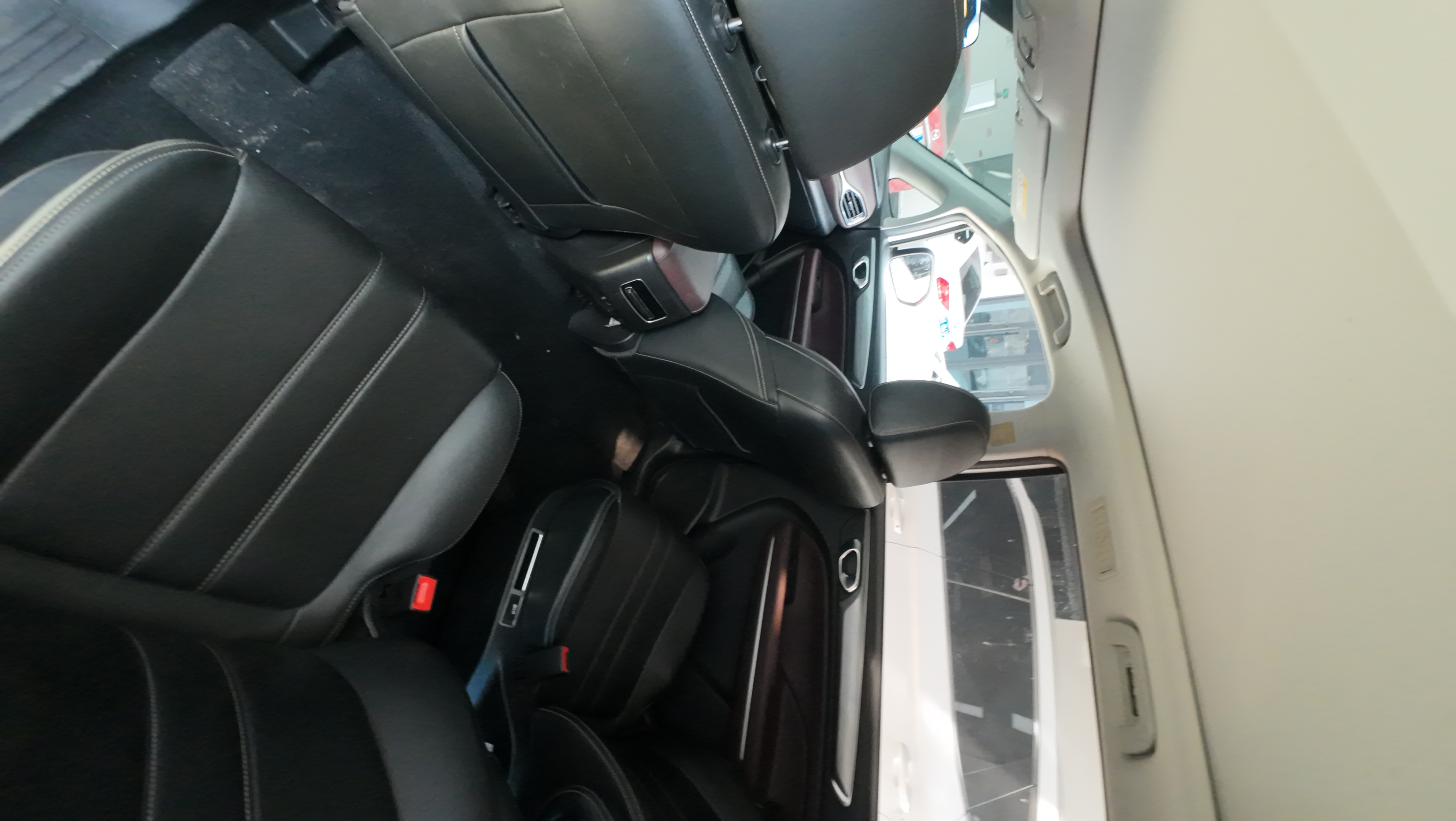 Vehicle photo 5/6