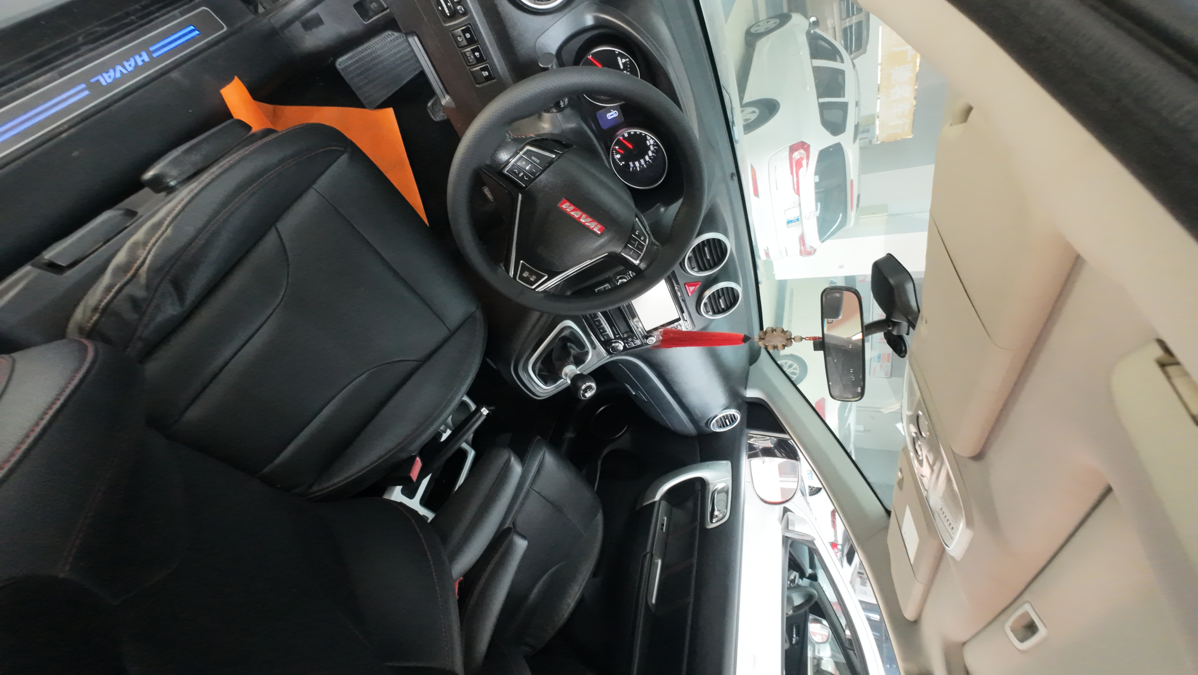 Vehicle photo 4/7