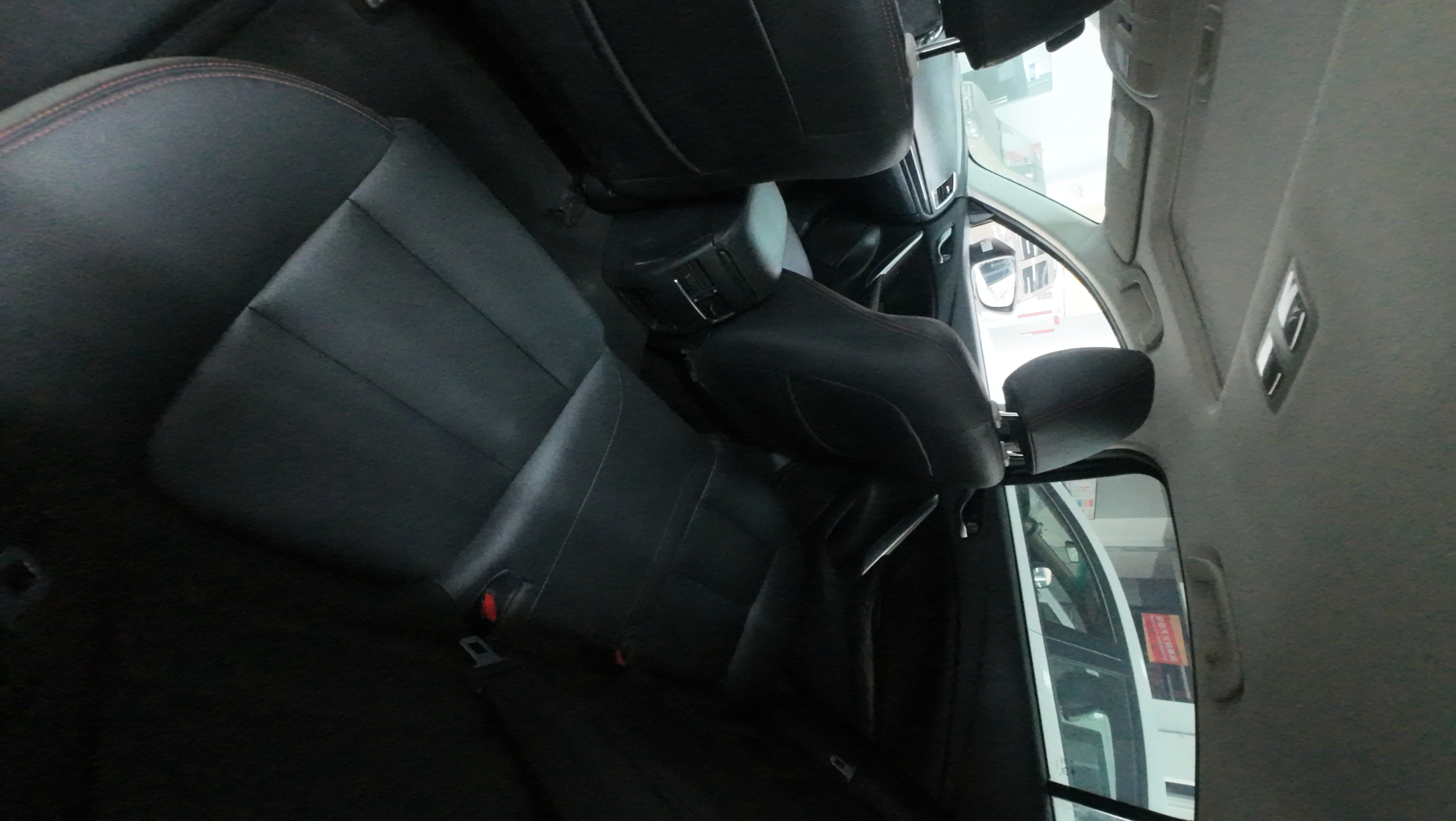 Vehicle photo 5/7