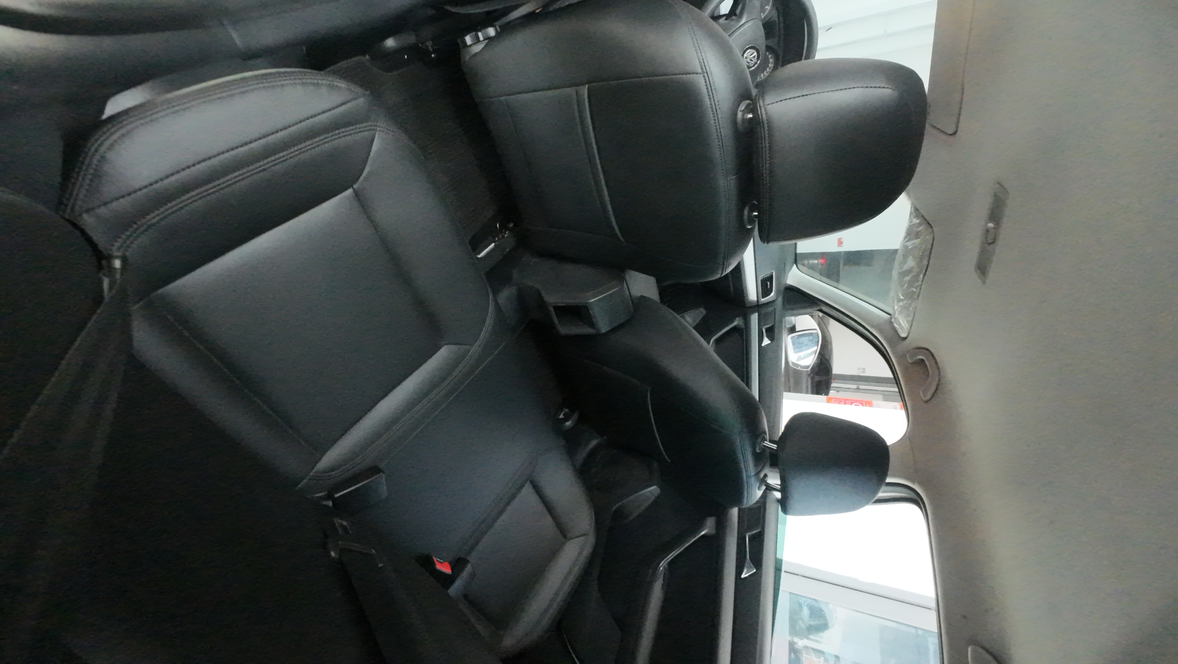 Vehicle photo 5/7