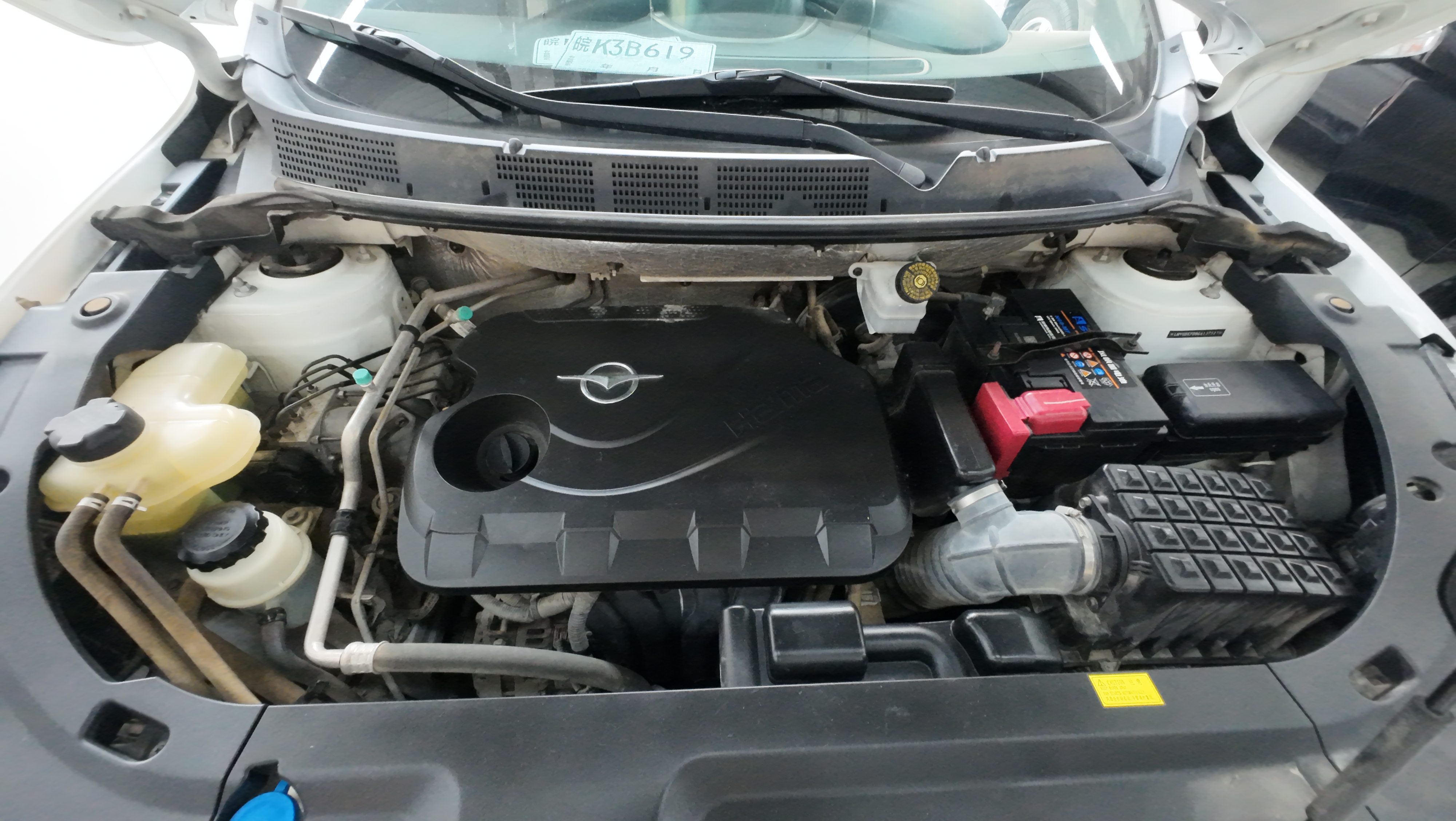 Vehicle photo 3/6