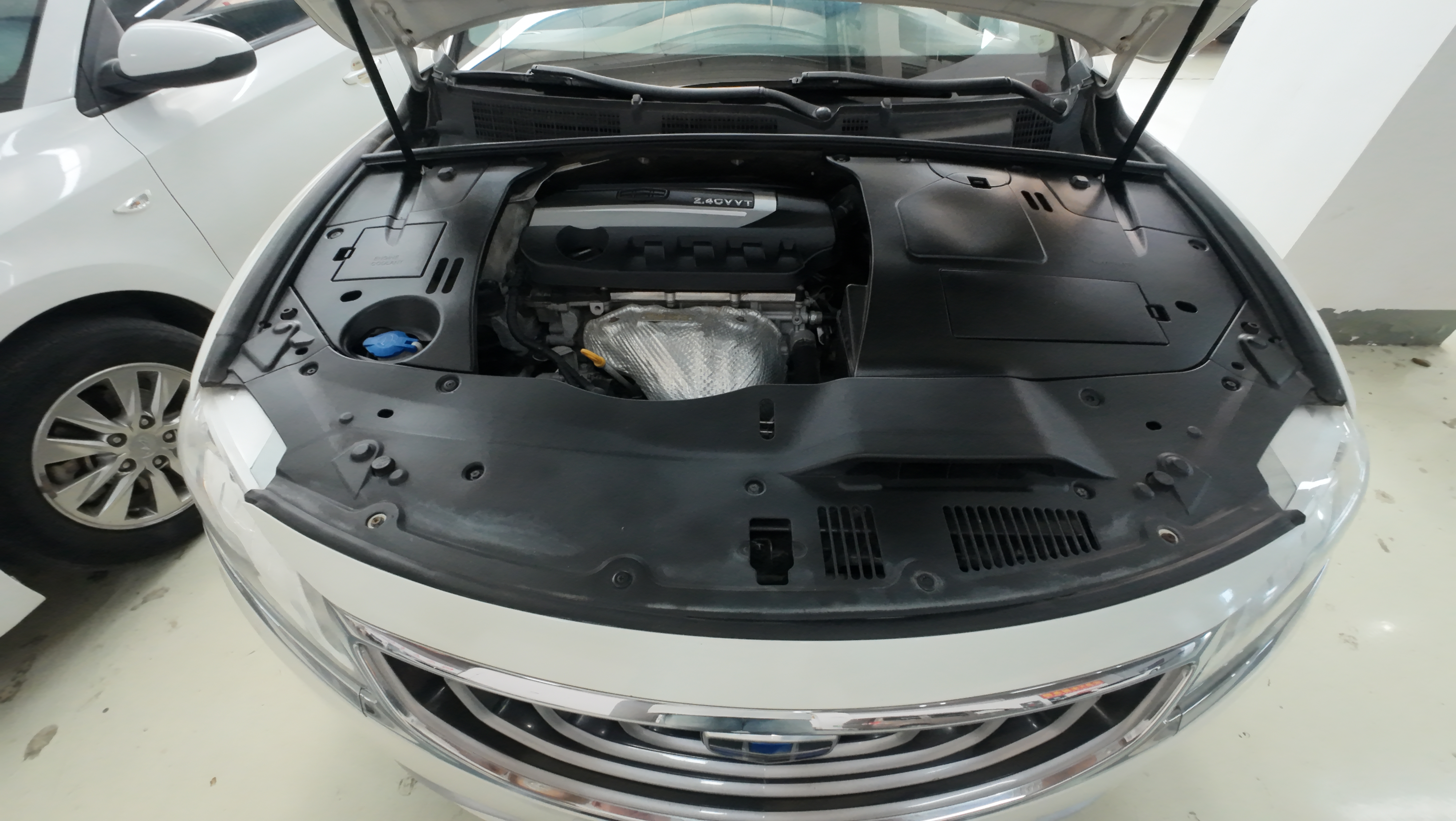 Vehicle photo 6/7