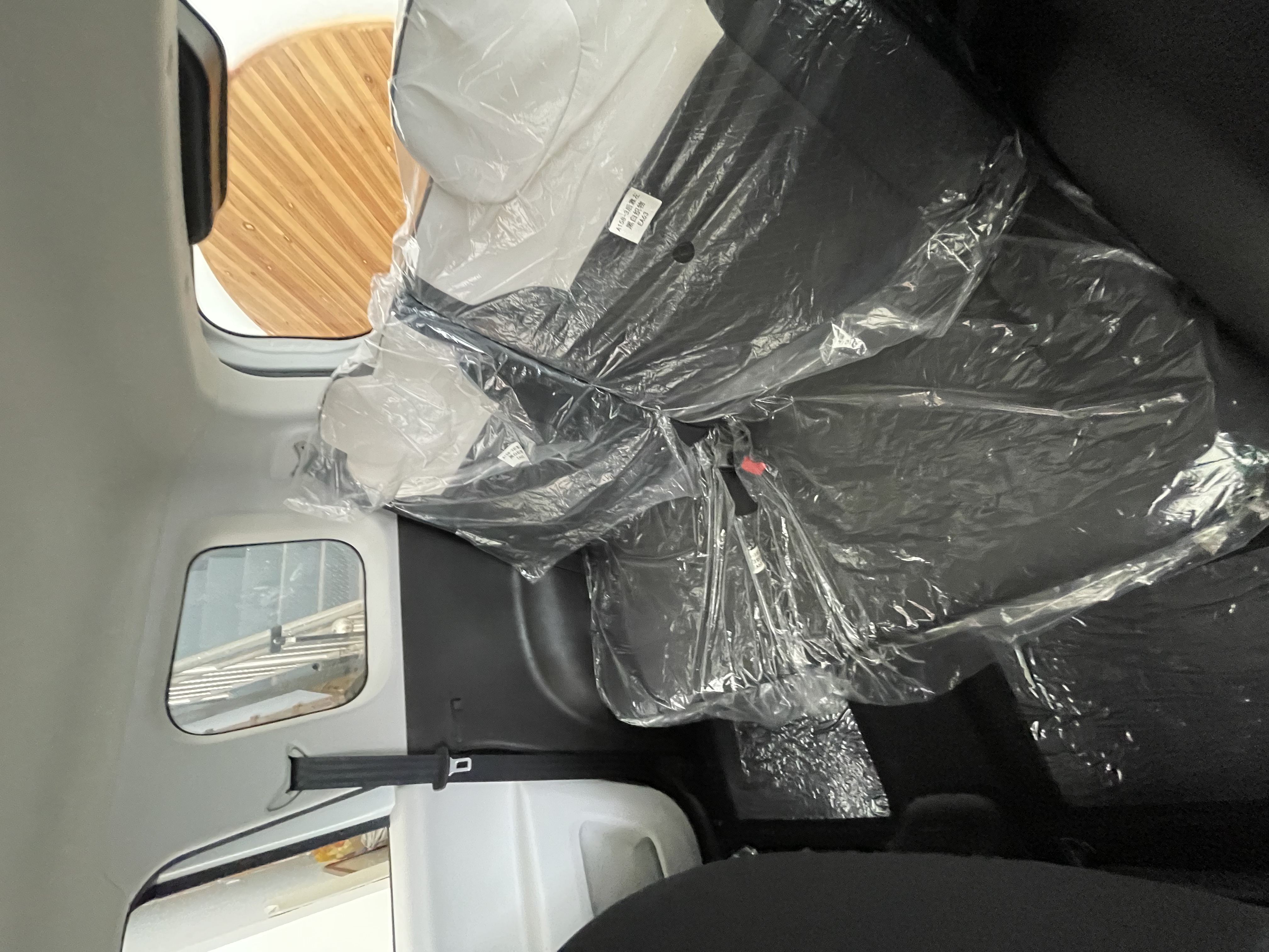 Vehicle photo 5/8