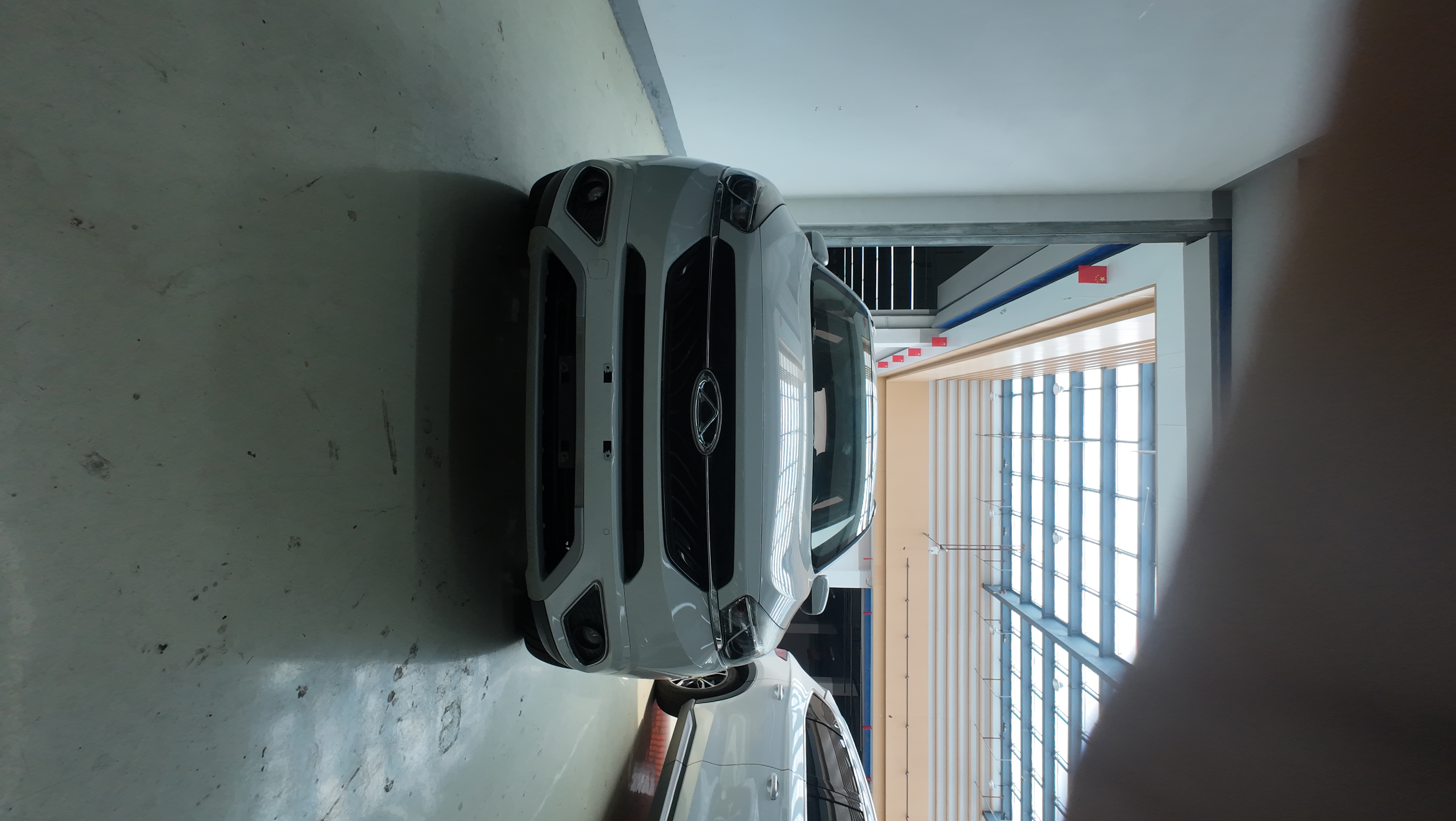 Vehicle photo 1/7