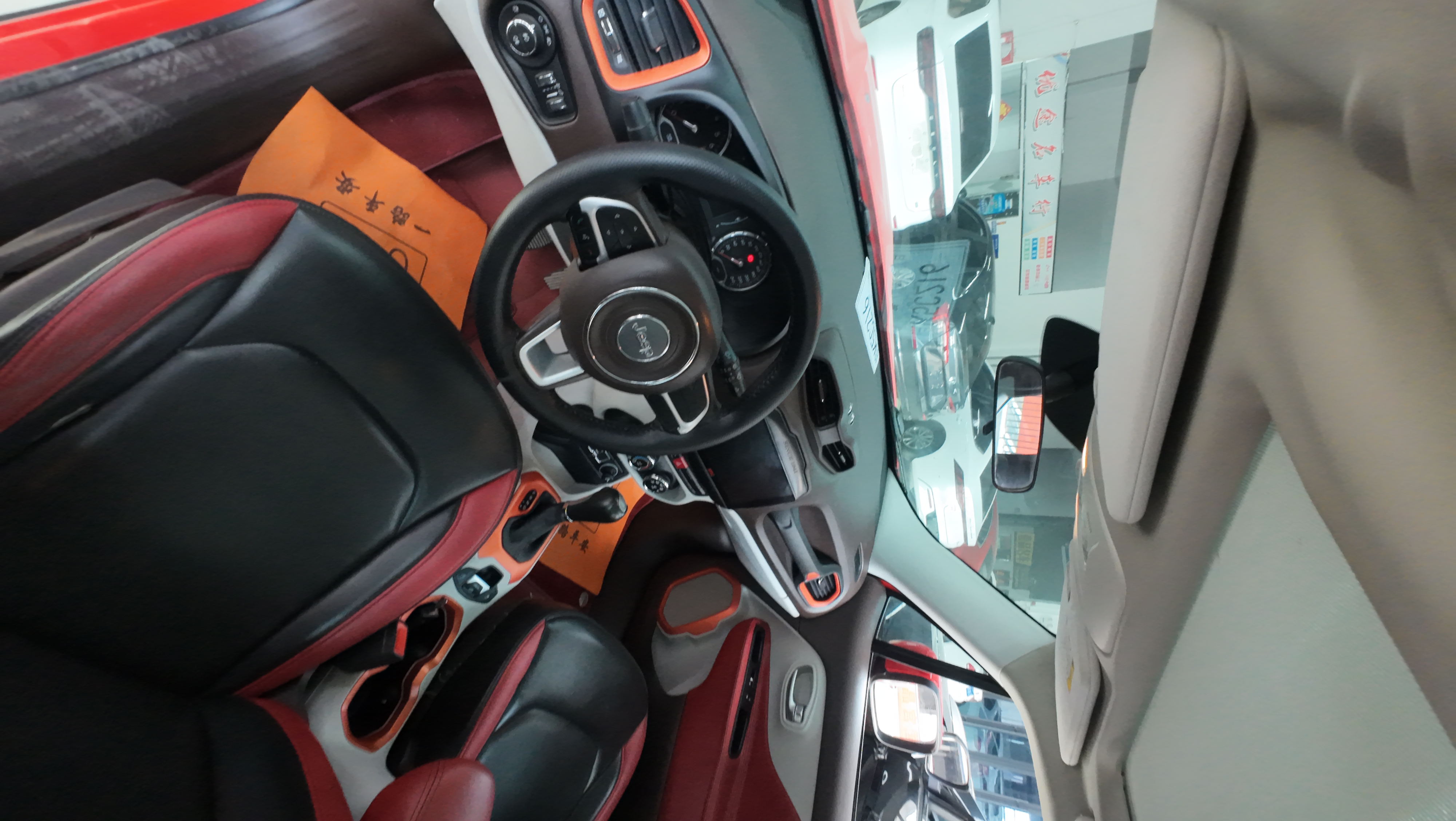 Vehicle photo 4/7