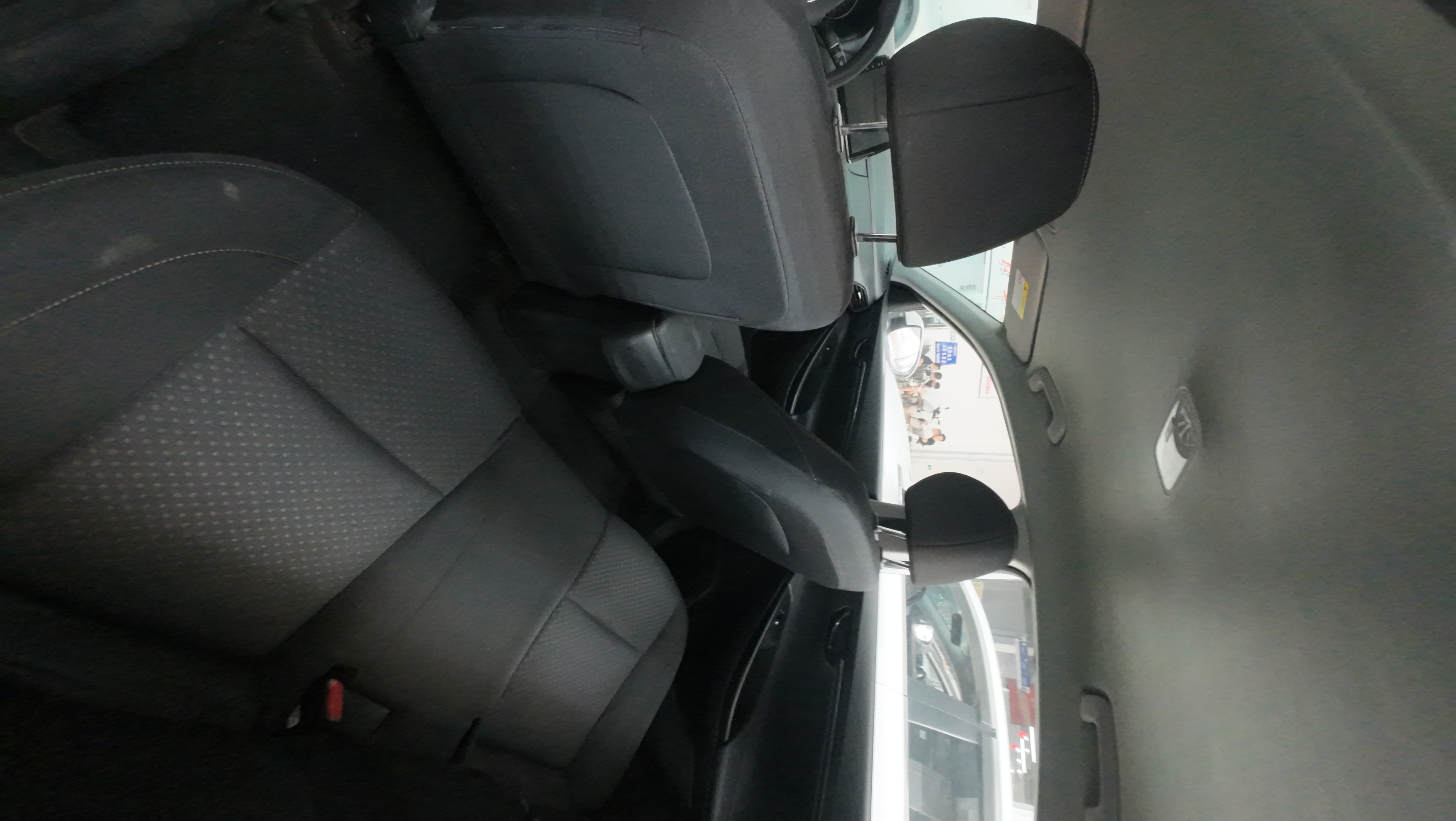 Vehicle photo 5/7