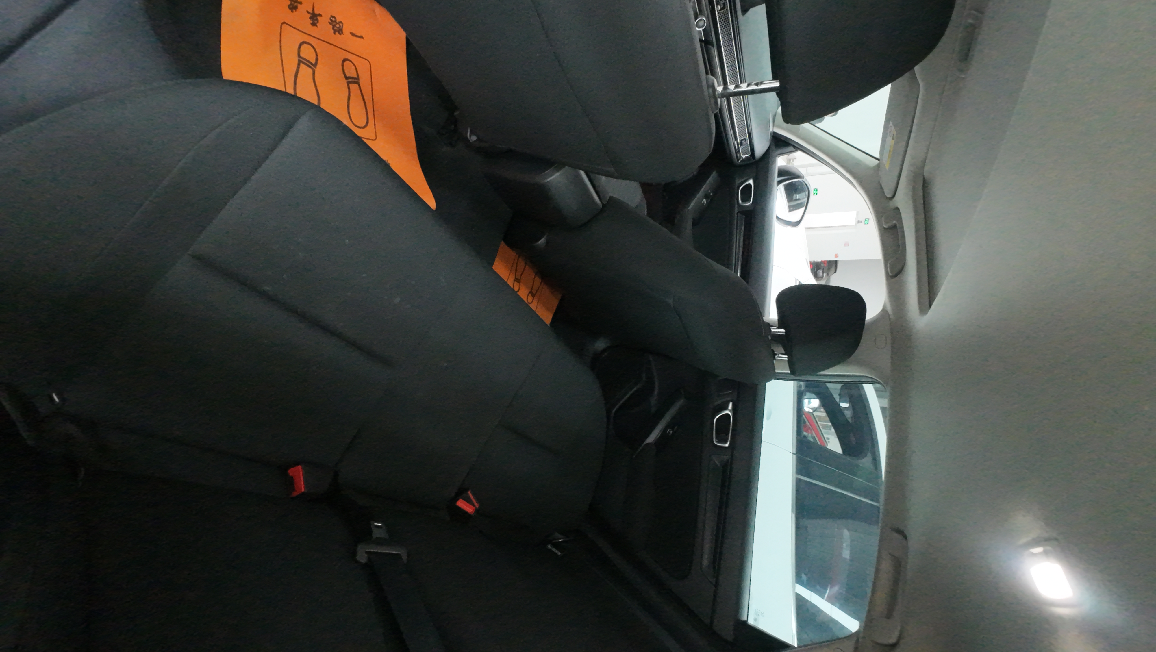 Vehicle photo 5/7