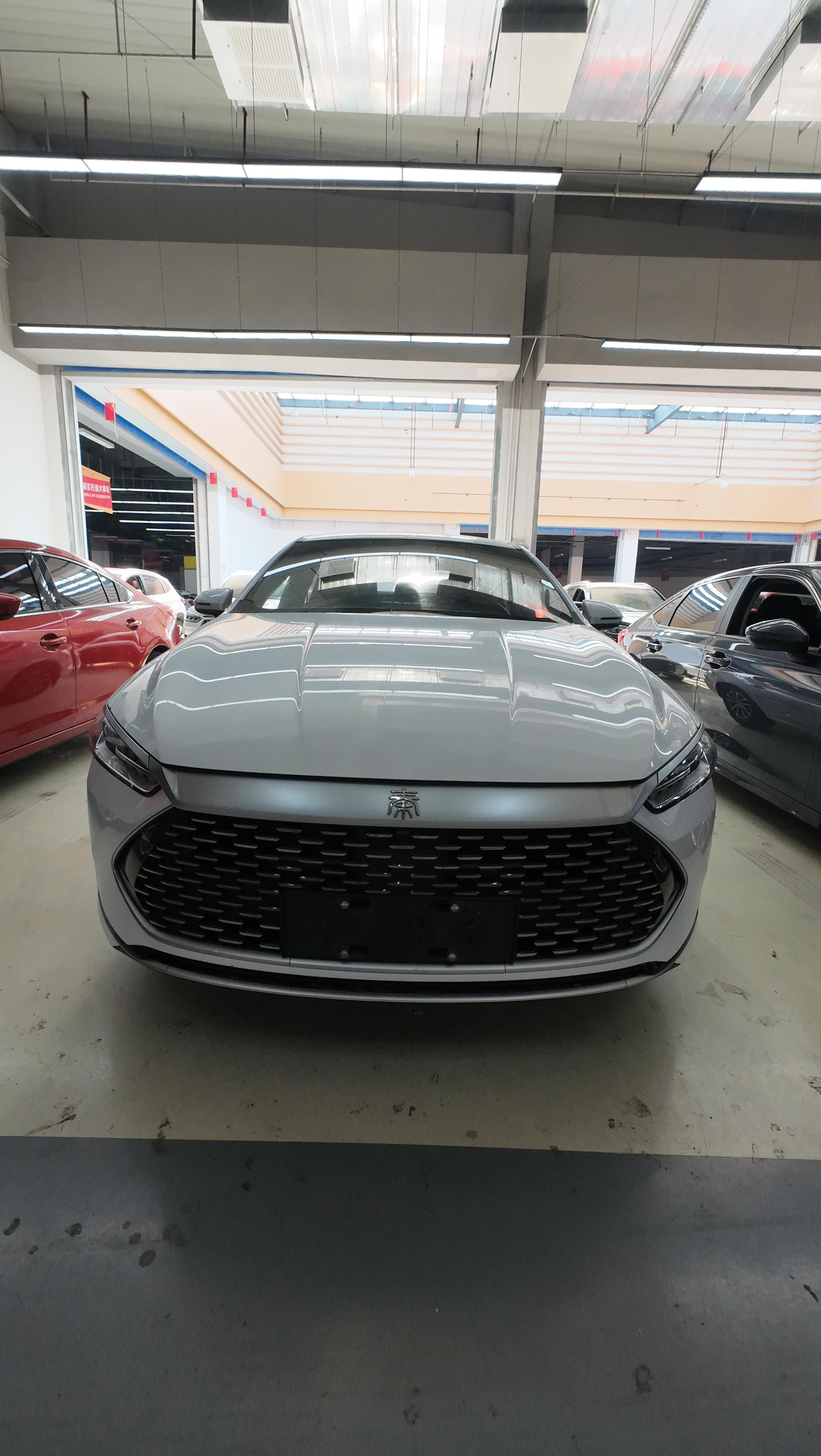Vehicle photo 1/7