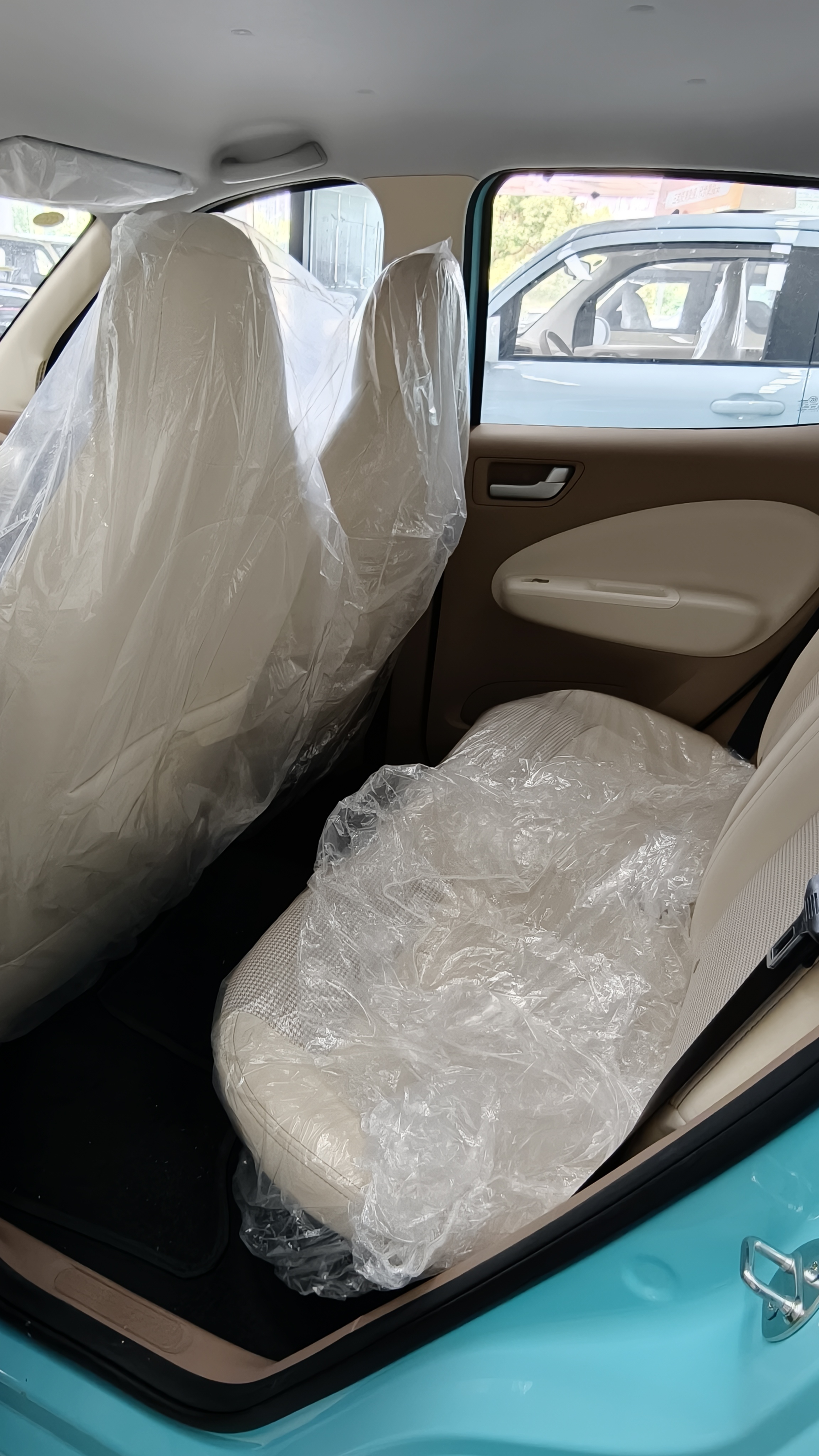 Vehicle photo 8/9