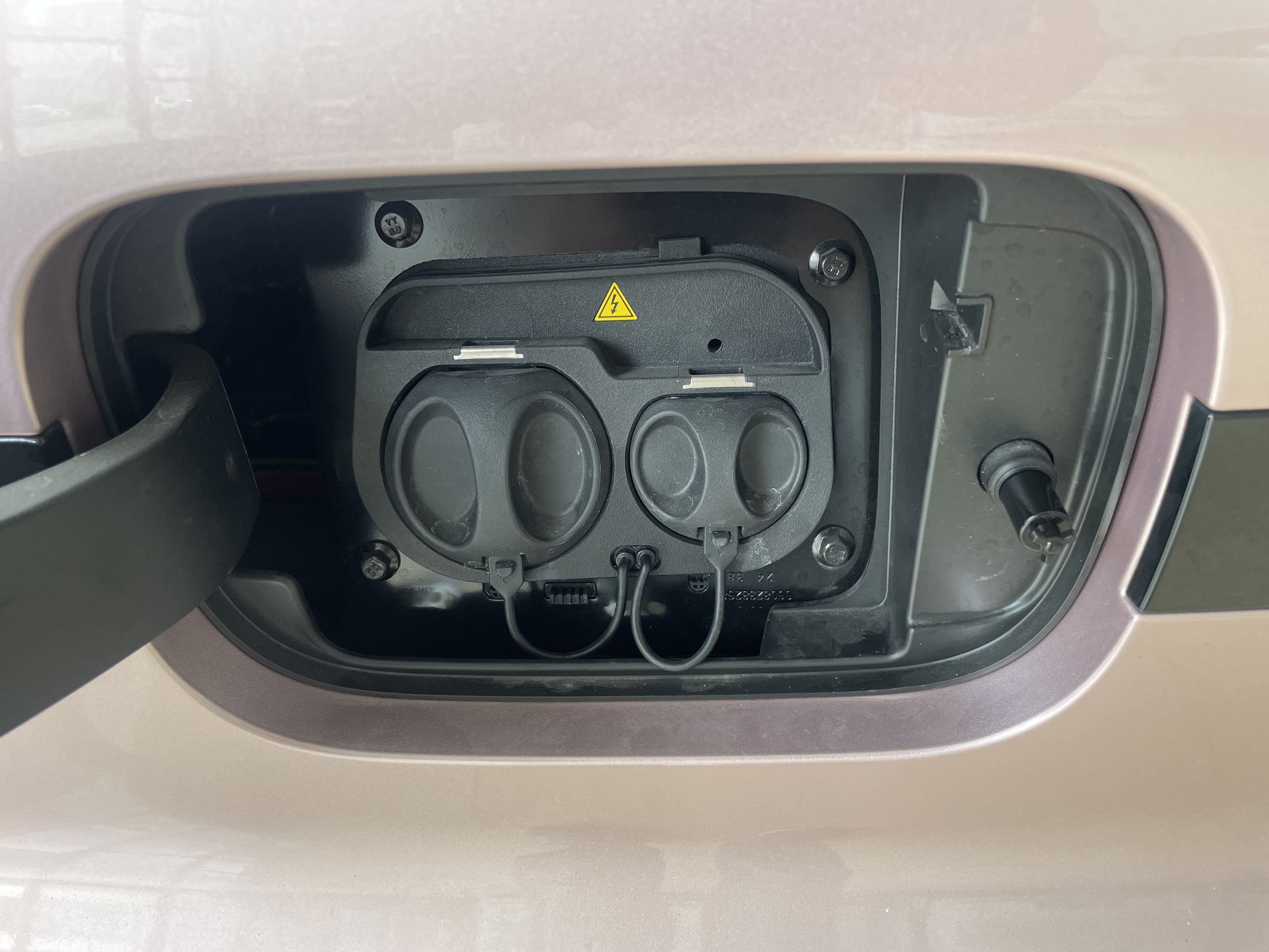 Vehicle photo 6/6