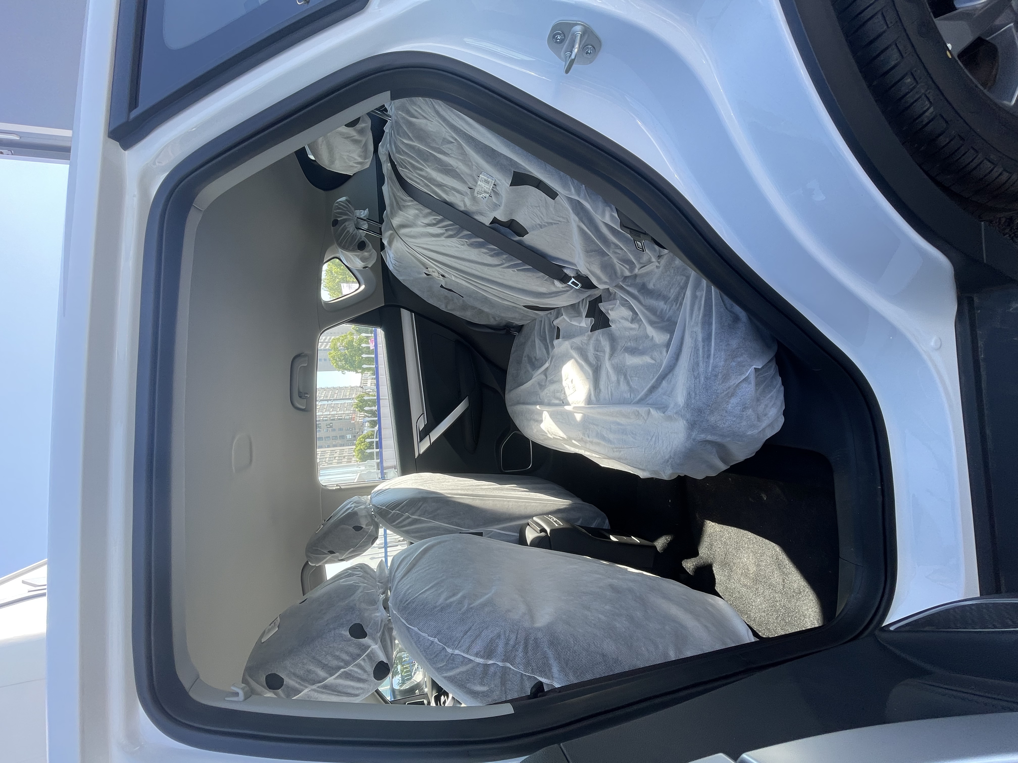 Vehicle photo 7/8